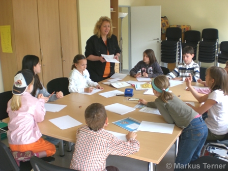 Autorin Heidemarie Sattler & die Kids